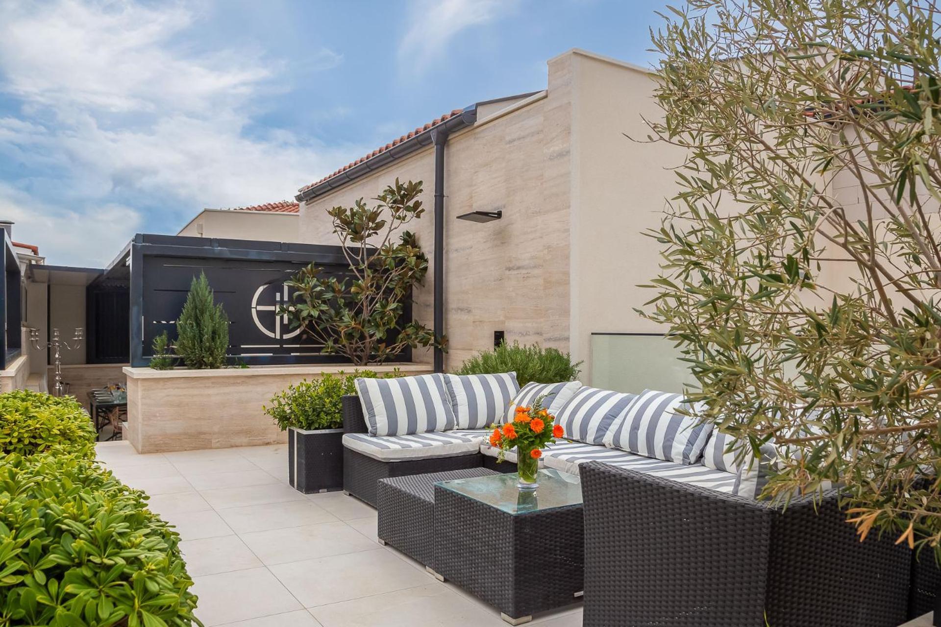 חוואר Villa Royale With Pool מראה חיצוני תמונה