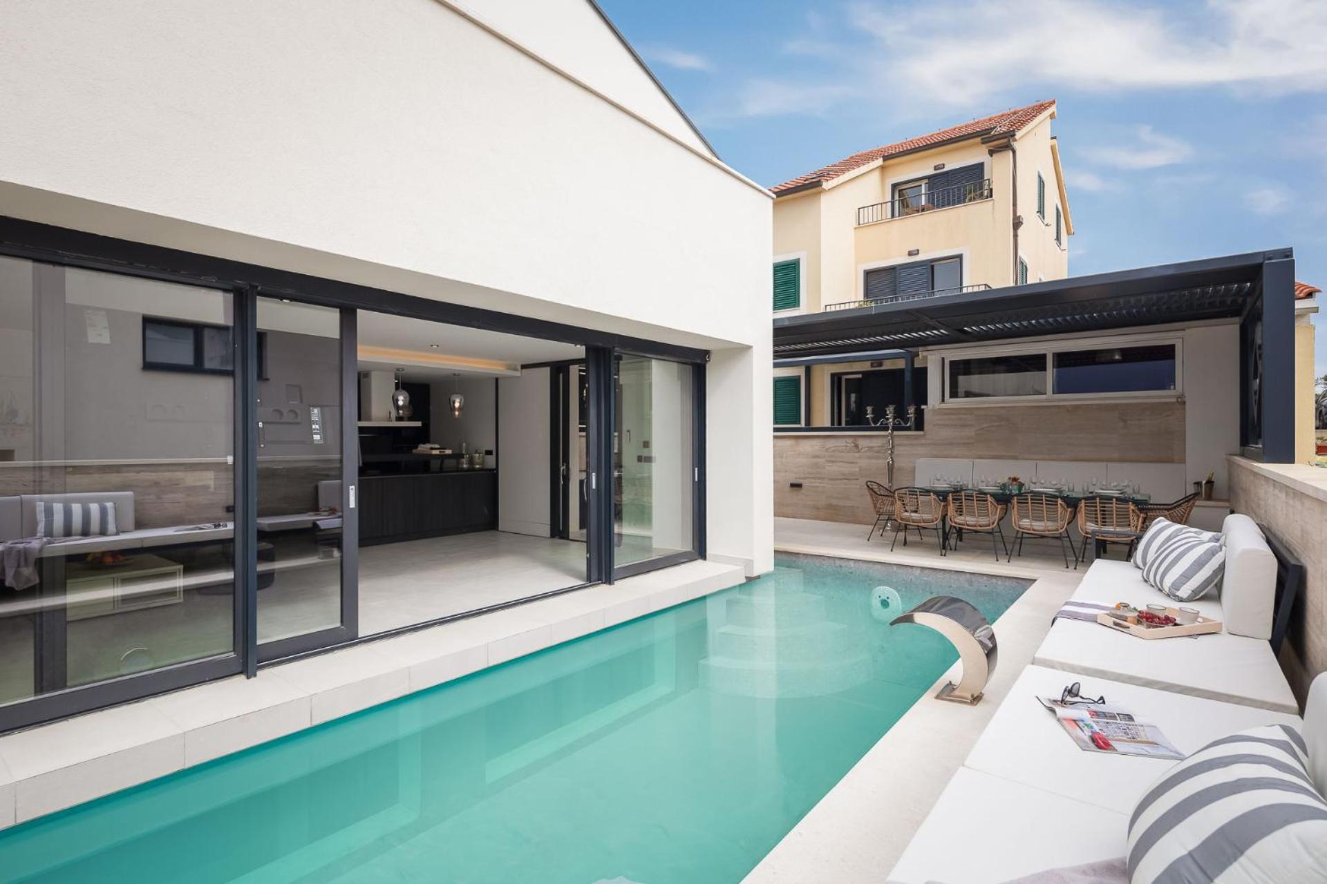 חוואר Villa Royale With Pool מראה חיצוני תמונה